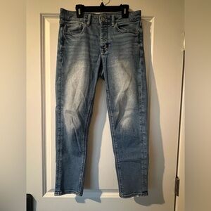 American Eagle Outfitters Light Blue Skinny Jeans